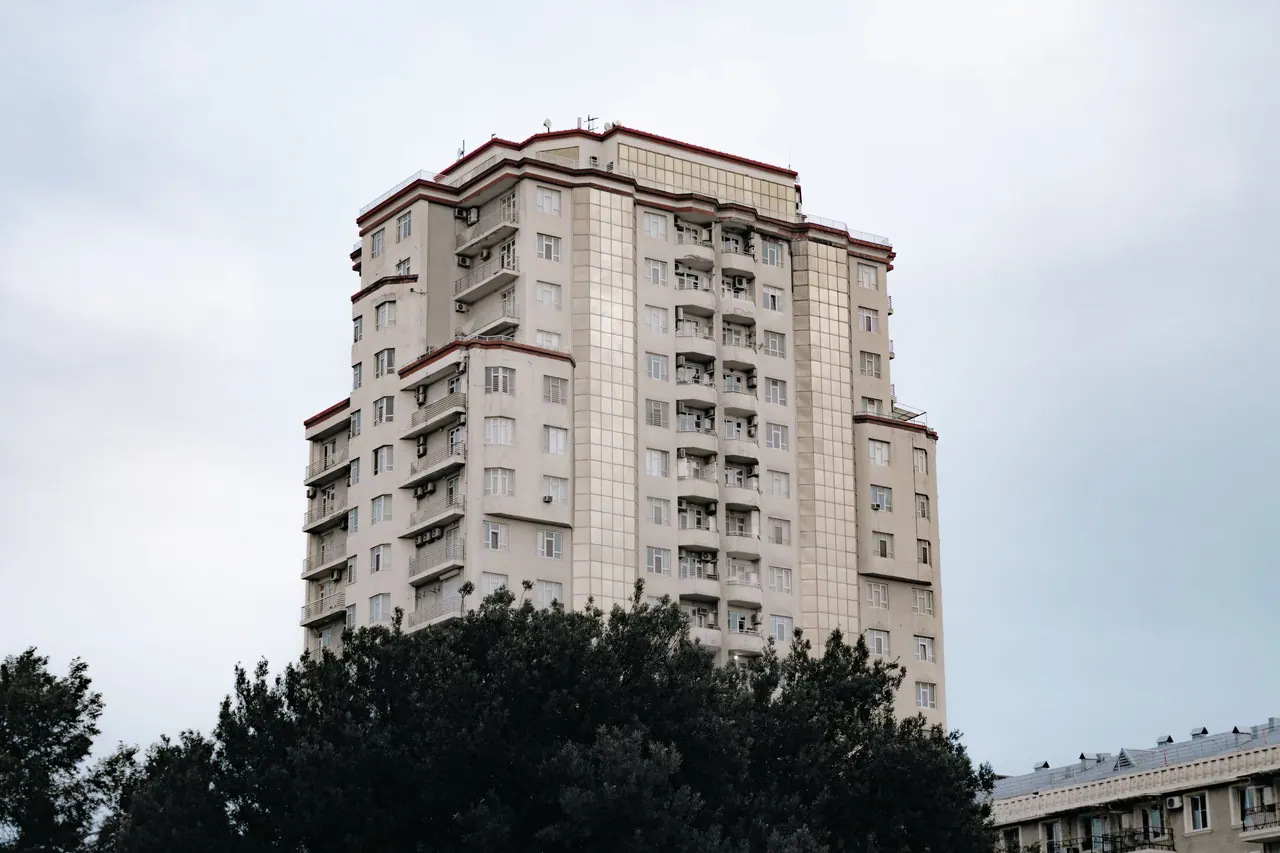Bakıda müasir yaşayış binası